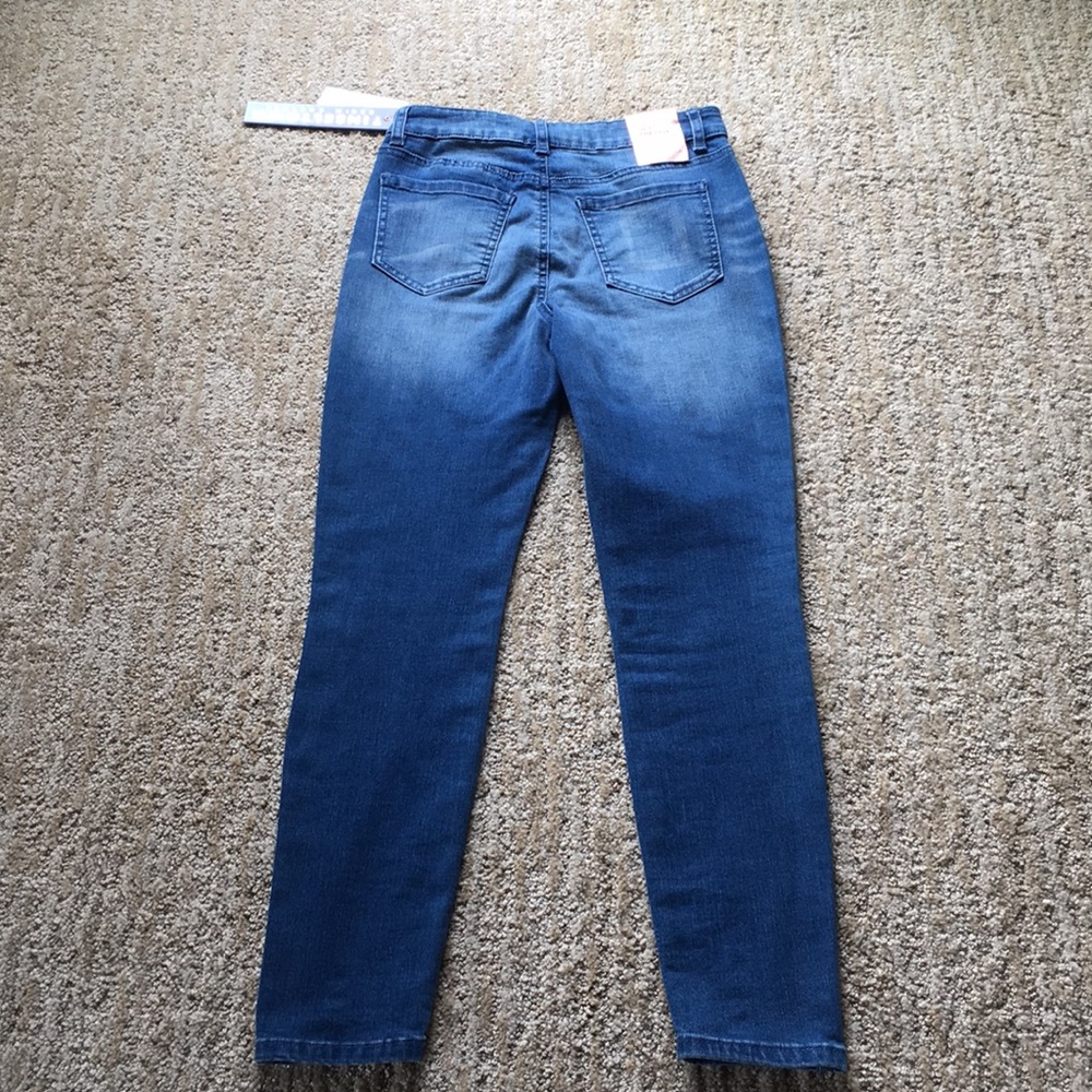 Jeans - Picture 2 of 2